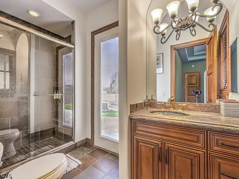2780 El Camino Rd — Photo 60