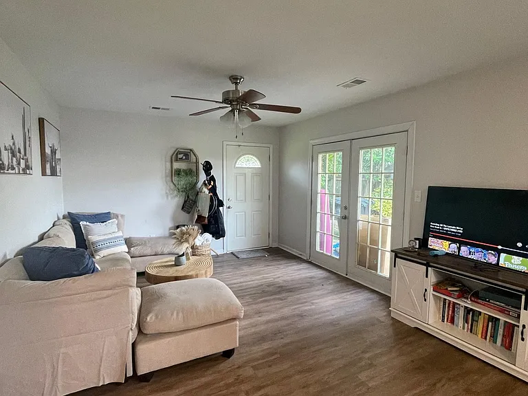 4600 Guam St — Photo 3