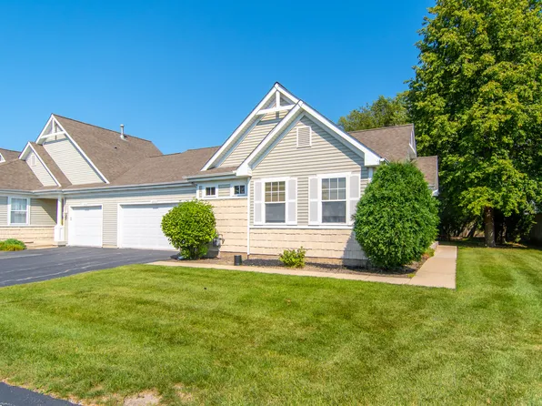1252 Liberty Park Ct Unit 1252, Crest Hill, IL 60403