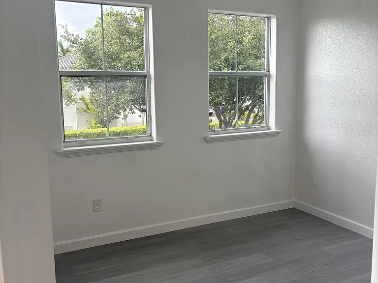 5600 NW 107th Ave #1413 — Photo 12