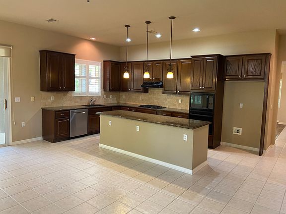 2nd image of 196 Whispering Wind Dr