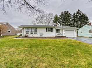 87 Morrow Dr, Rochester, NY 14616