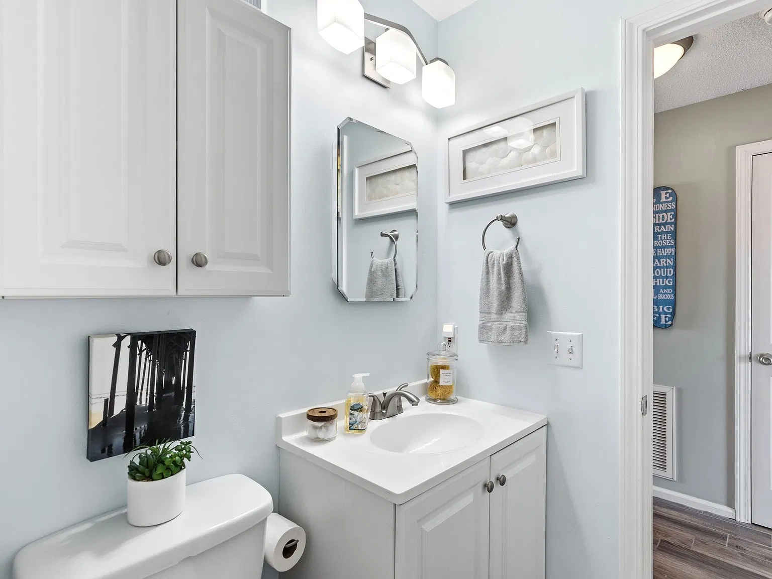 1 bed, 605 sqft, $1,700 — Photo 2