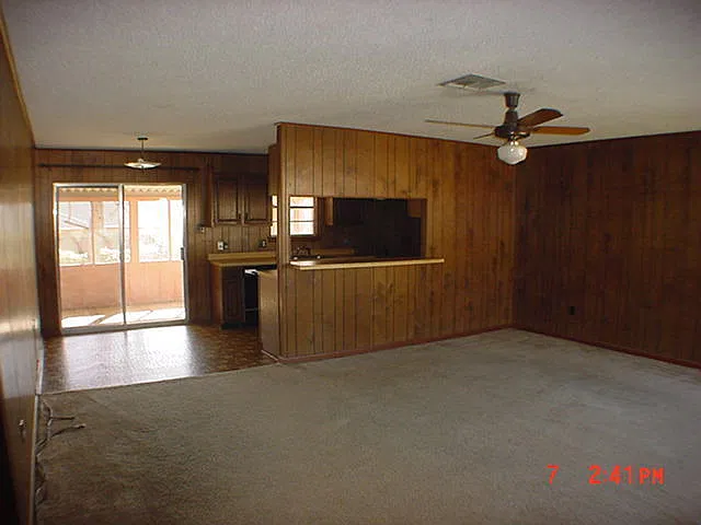 1011 MeadowBrook — Photo 2