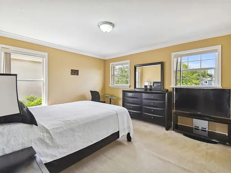 13508 Fox Glove St — Photo 14