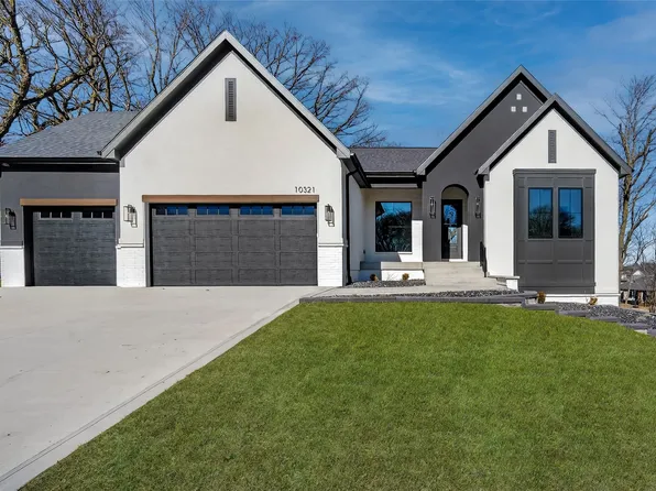 10321 Thorne Dr, West Des Moines, IA 50266