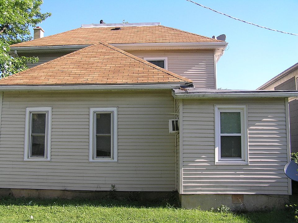 2nd image of 1025 Court St