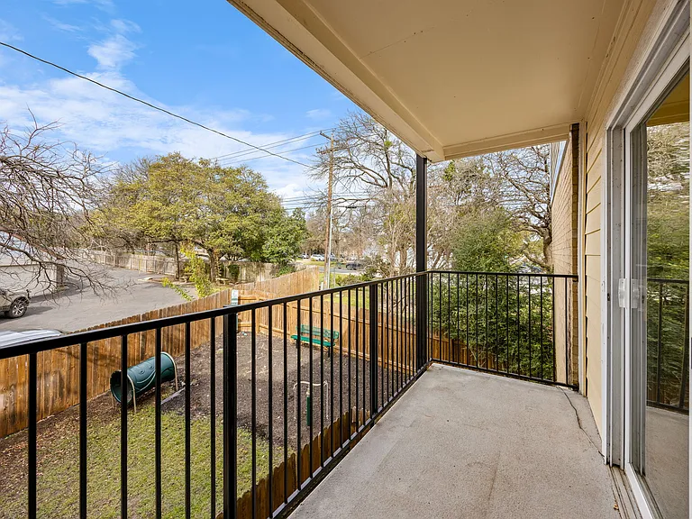 The Arbors at Tallwood — Photo 33