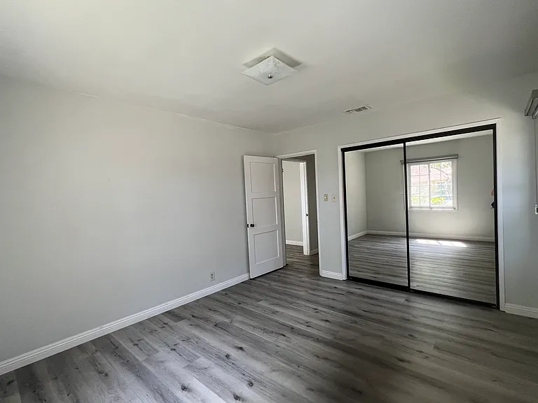 1115 S El Molino St — Photo 28