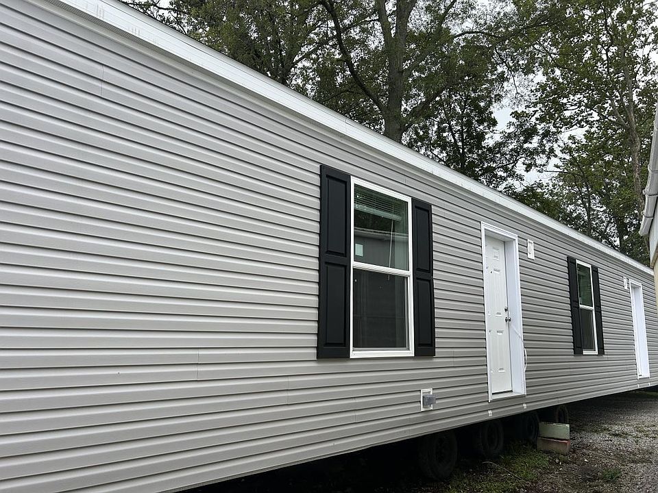 1st image of 365 S National Rd #16