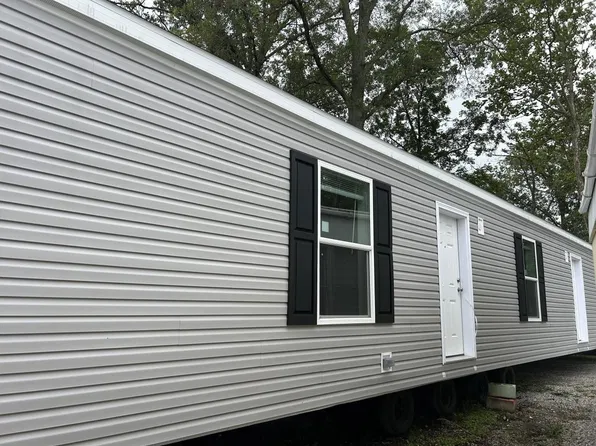365 S National Rd #16, Columbus, IN 47201