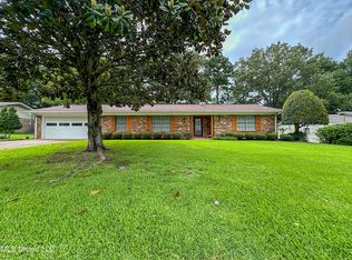 1217 Canterbury Ln, Clinton, MS 39056