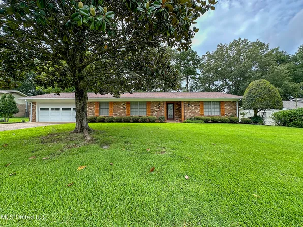 1217 Canterbury Ln, Clinton, MS 39056
