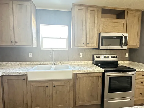 2719 Cole Rd, Winston Salem, NC 27107