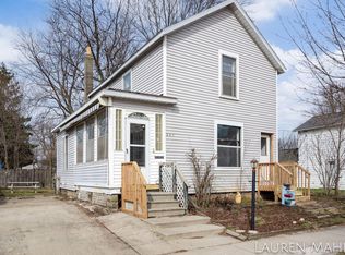 507 N 6th St, Grand Haven, MI 49417