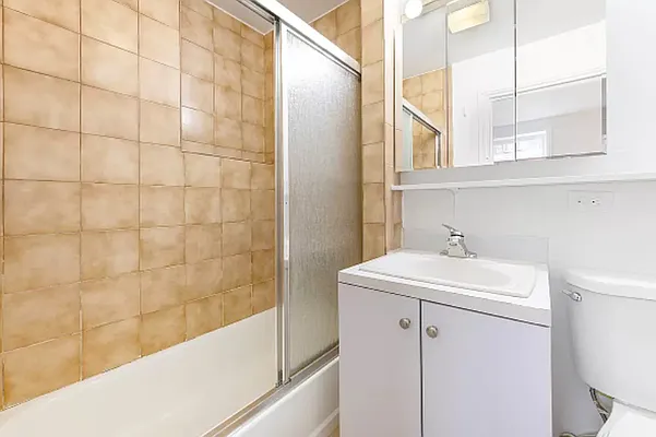 Rented by Platinum Properties | media 8