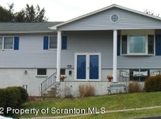 1208 Mowry St, Old Forge, PA 18518