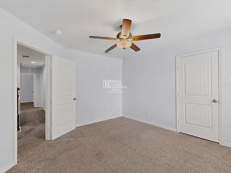 5838 Humbert Ave — Photo 29