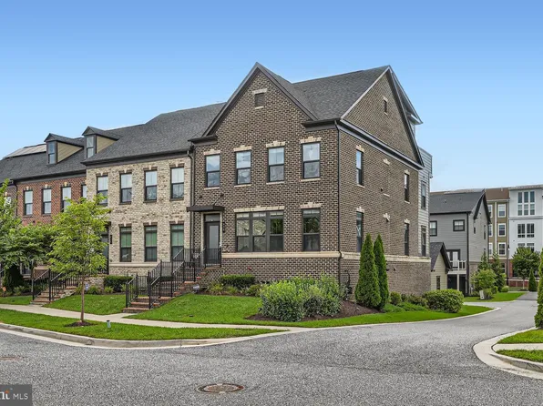 426 Redbridge St, Middle River, MD 21220