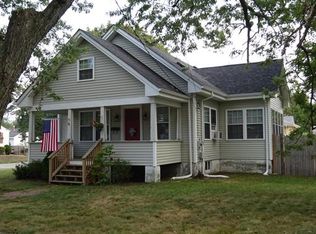 76 Edison St, Warwick, RI 02889