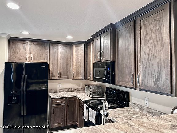 5th image of 40 2nd Retreat