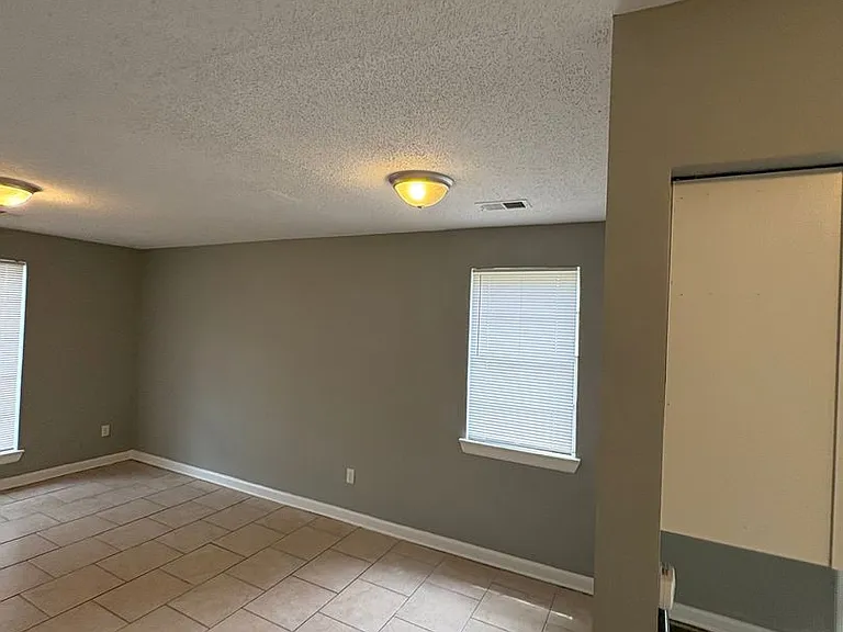 1397 N Graham St — Photo 8