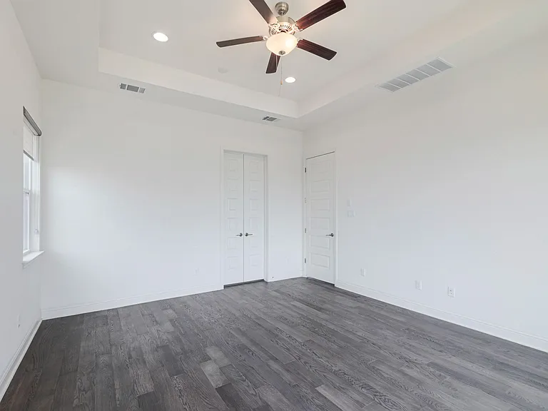 4413 Edgewater Dr — Photo 19