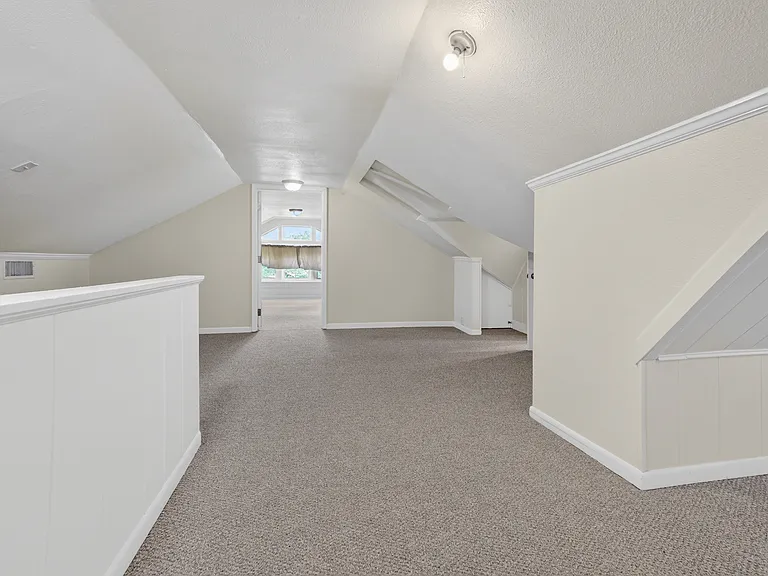 2601 S University Dr — Photo 38