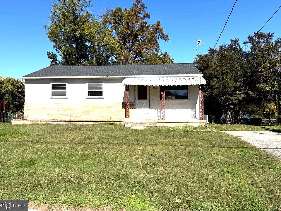 1st image of 1302 Columbia Rd