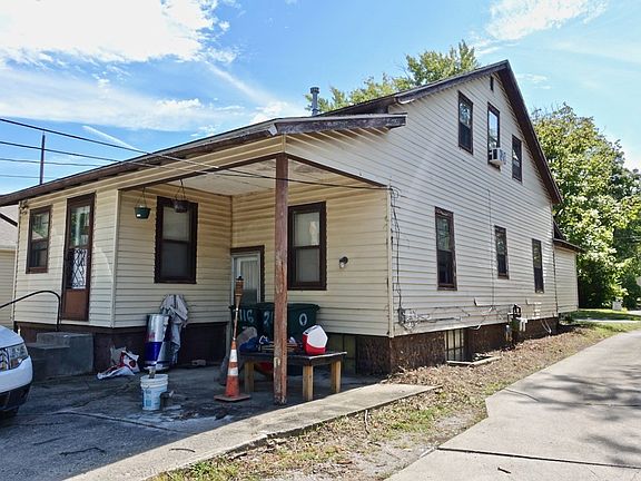 3rd image of 2116 & 2118 W Euclid Ave
