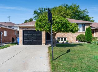 185 Marlborough St E, Leamington, ON N8H 4S2