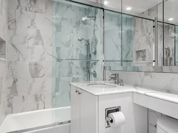 400 East 56th Street 25S image 1 of 16