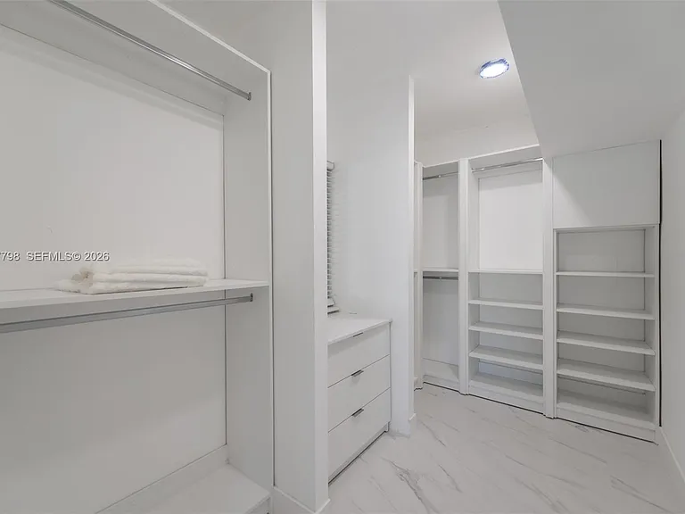 415 NW 133rd St #415 — Photo 5