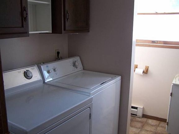 Washer/Dryer included