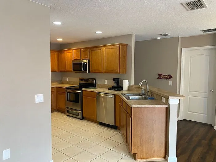 4130 Orange Tree Ct — Photo 11