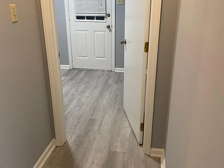 421 Constitution Dr — Photo 27