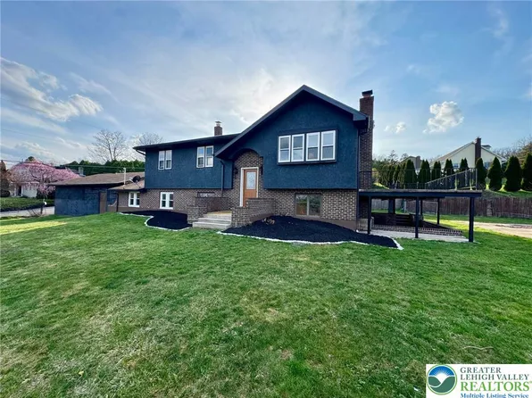 300 Topeka Ave, Shenandoah, PA 17976