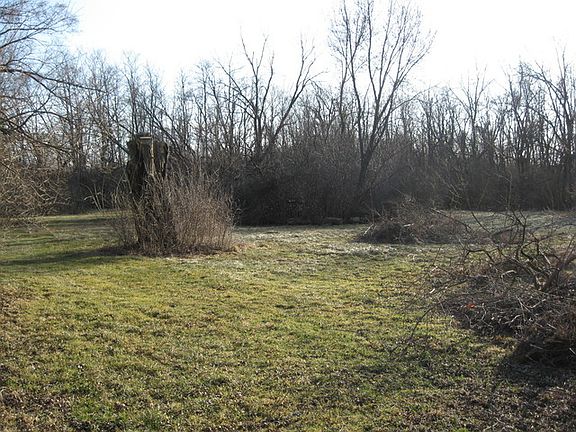 2nd image of 8727 W 131st St