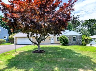 36 Samuel St, Trumbull, CT 06611