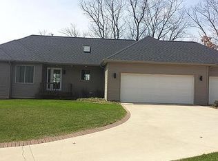 116 Hunters Trail Ct, Middleville, MI 49333
