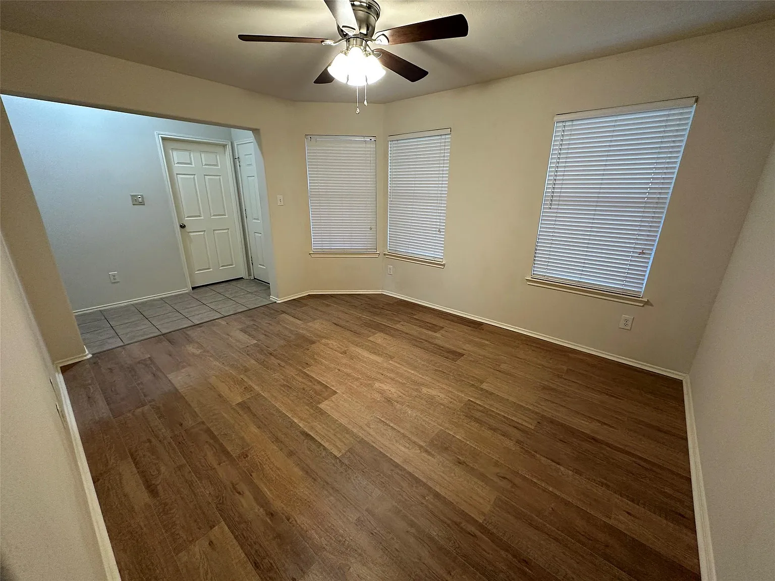 3 bed, 2.0 bath, 1721 sqft, $1,850 — Photo 4