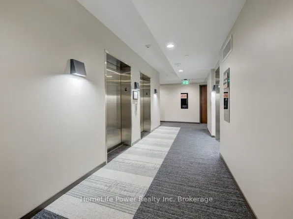 108 Garment St #1810, Kitchener, ON N2G 0C8