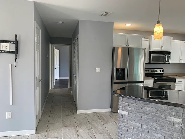9500 Attica Cir — Photo 5