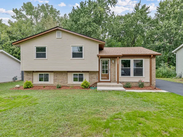 756 Westwind Dr, Bolingbrook, IL 60440