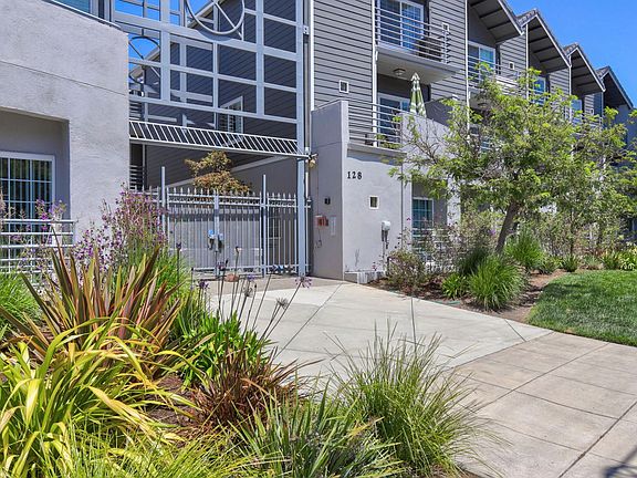 2nd image of 128 El Camino Real #110