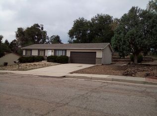 2670 El Capitan Dr, Colorado Springs, CO 80918