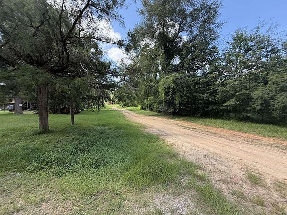 4th image of 500 Warnock Glade Rd