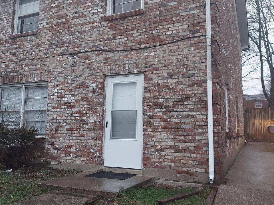 1st image of 415 Chapman Ct