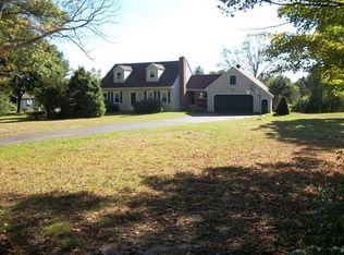 153 Carpenter St, Seekonk, MA 02771
