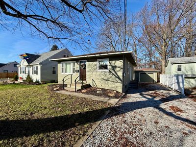 2269 Emerald Dr, Akron, OH, 44312